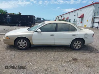 2001 Oldsmobile Intrigue GL with VIN 1G3WS52H41F194437, listed as a IAAI auction lot 42047399 with 175,859 mi miles. Bid and sale history available at carsss.com. Image 16.