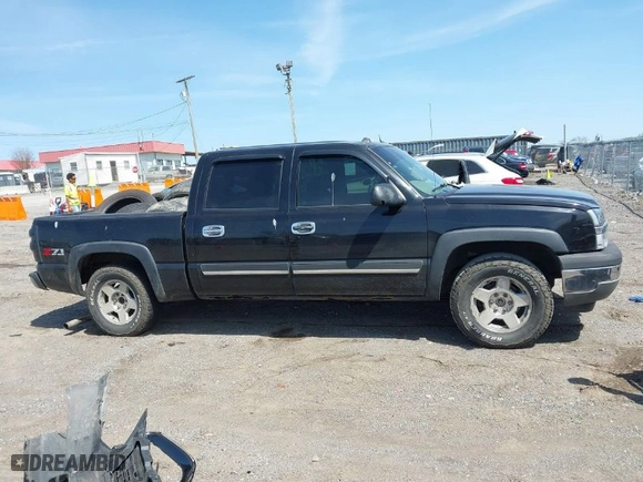 2005 Chevrolet Silverado 1500 LS with VIN 2GCEK13TX51227445, listed as a IAAI auction lot 41953780 with 231,860 mi miles. Bid and sale history available at carsss.com. Image 14.