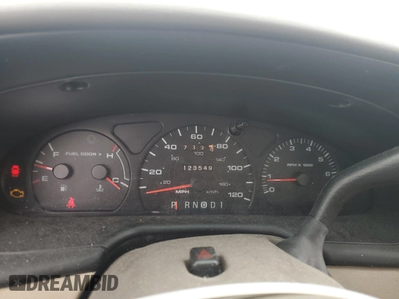 2001 Mercury Sable LS Premium with VIN 1MEFM55S81A608056, listed as a Copart auction lot 45936415 with 123,549 mi miles and Salvage Title. Bid and sale history available at DreamBid. Image 9.