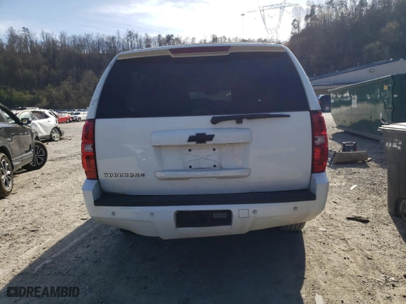 2010 Chevrolet Suburban LT with VIN 1GNUKJE3XAR260589, listed as a Copart auction lot 49301825 with 252,434 mi miles and Salvage Title. Bid and sale history available at carsss.com. Image 6.