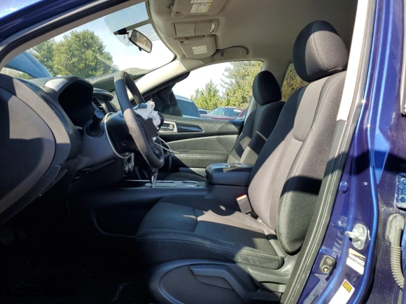 2019 Nissan Pathfinder S with VIN 5N1DR2MN5KC582750, listed as a Copart auction lot 82484944 with 114224 miles and Salvage Title. Bid and sale history available at carsss.com. Image 7.