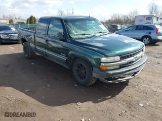 2001 Chevrolet Silverado 1500 LS with VIN 2GCEK19T411273497, listed as a IAAI auction lot 41683070 with 278,017 mi miles. Bid and sale history available at carsss.com. Image 1.