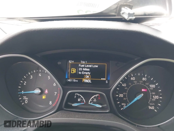 2017 Ford Focus SE z VIN 1FADP3F23HL325751, wystawiony jako IAAI lot #42182722 z przebiegiem 46 119 mil mil oraz . Historia ofert i sprzedaży dostępna na DreamBid. Obrazek 15.