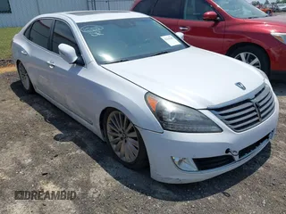 2014 Hyundai Equus Signature z VIN KMHGH4JHXEU087162, wystawiony jako IAAI lot #42318205 z przebiegiem 83 352 mil mil oraz . Historia ofert i sprzedaży dostępna na DreamBid. Obrazek 1.