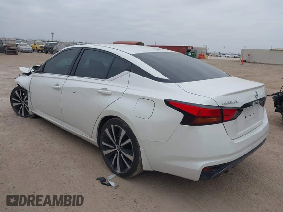 2019 Nissan Altima 2.5 SR with VIN 1N4BL4CV8KC135636, listed as a IAAI auction lot 41635760 with 60,087 mi miles. Bid and sale history available at carsss.com. Image 3.