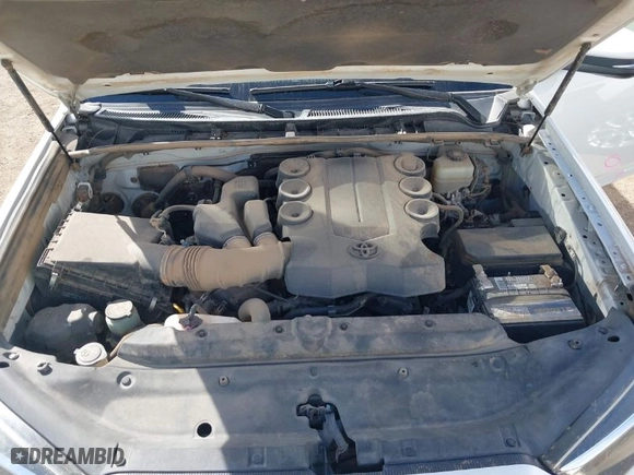 2019 Toyota 4Runner SR5 with VIN JTEBU5JR6K5613846, listed as a IAAI auction lot 41765097 with 185,937 mi miles. Bid and sale history available at carsss.com. Image 10.