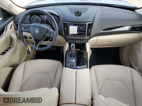 2022 Maserati Levante GT with VIN ZN661XUA1NX398867, listed as a Copart auction lot 37395284 with 18,539 mi miles. Bid and sale history available at carsss.com. Image 8.