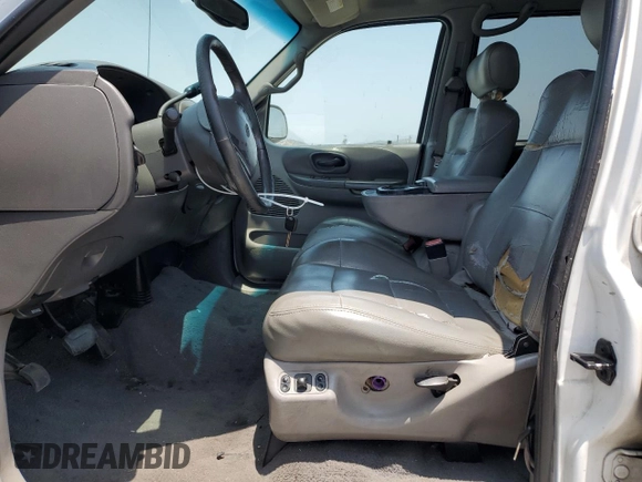 2001 Ford F-150 XLT с VIN 1FTRW07L01KF51010, выставлен на аукционе Copart как лот 59157985 с пробегом Не указан миль и Списание • Salvage title. История ставок и продаж доступна на DreamBid. Изображение 7.