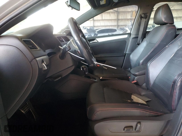 2013 Volkswagen Jetta GLI Autobahn с VIN 3VW4A7AJ0DM226764, выставлен на аукционе Copart как лот 58163495 с пробегом 187 383 миль миль и Чистый • Clean title. История ставок и продаж доступна на DreamBid. Изображение 7.