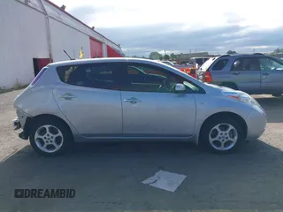 2011 Nissan LEAF SL-e z VIN JN1AZ0CP2BT008771, wystawiony jako IAAI lot #39745384 z przebiegiem 64 758 mil mil oraz . Historia ofert i sprzedaży dostępna na DreamBid. Obrazek 14.