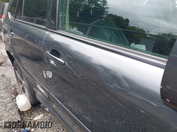 2004 Lexus RX 330 z VIN JTJHA31U440026915, wystawiony jako IAAI lot #42334351 z przebiegiem 240 435 mil mil oraz . Historia ofert i sprzedaży dostępna na DreamBid. Obrazek 6.