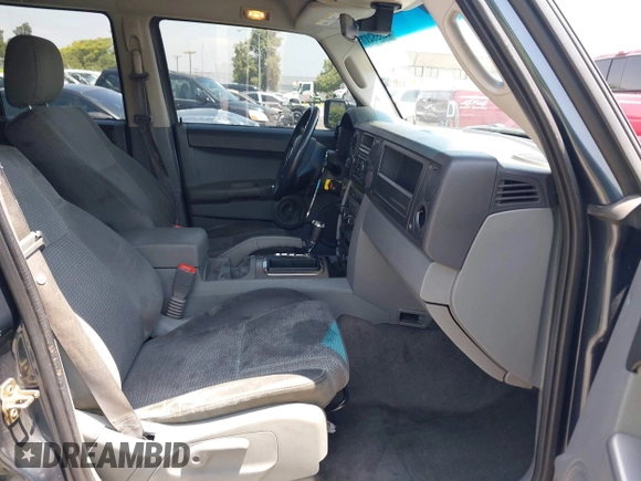 2007 Jeep Commander Sport with VIN 1J8HH48KX7C548033, listed as a IAAI auction lot 42555217 with 213,236 mi miles and . Bid and sale history available at DreamBid. Image 5.