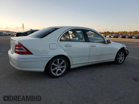 2007 Mercedes-Benz C 280 Luxury z VIN WDBRF92H07F908967, wystawiony jako Copart lot #57304005 z przebiegiem Nie podano mil oraz Nie do naprawy • Non repairable. Historia ofert i sprzedaży dostępna na DreamBid. Obrazek 3.