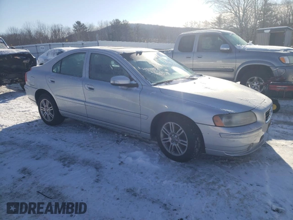 2008 Volvo S60 2.5T with VIN YV1RH592382670816, listed as a Copart auction lot 89077025 with 147,401 mi miles and Clean Title. Bid and sale history available at carsss.com. Image 4.
