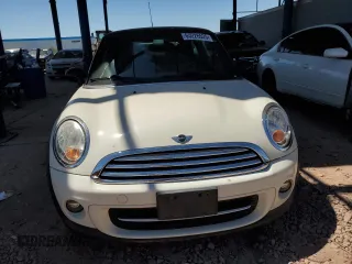 2012 MINI Hardtop z VIN WMWSU3C5XCT542244, wystawiony jako Copart lot #65226525 z przebiegiem 129 512 mil mil oraz Szkoda całkowita • Salvage title. Historia ofert i sprzedaży dostępna na DreamBid. Obrazek 5.