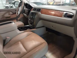 2007 GMC Yukon SLT with VIN 1GKFK13007R253674, listed as a IAAI auction lot 41683159 with 207,778 mi miles. Bid and sale history available at carsss.com. Image 5.