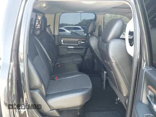 2015 Ram 2500 Laramie с VIN 3C6UR5FL1FG697518, выставлен на аукционе IAAI как лот 42011674 с пробегом 154 287 миль миль и . История ставок и продаж доступна на DreamBid. Изображение 8.