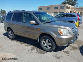2008 Honda Pilot EX-L with VIN 5FNYF18758B012974, listed as a IAAI auction lot 41884153 with 112,165 mi miles. Bid and sale history available at carsss.com. Image 1.