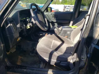 2000 Jeep Cherokee z VIN 1J4FF48S3YL180200, wystawiony jako Copart lot #55994215 z przebiegiem 209 182 mil mil oraz Szkoda całkowita • Salvage title. Historia ofert i sprzedaży dostępna na DreamBid. Obrazek 7.