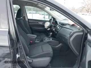 2017 Nissan Rogue SV with VIN KNMAT2MV7HP573221, listed as a IAAI auction lot 40947647 with 162,923 mi miles and . Bid and sale history available at carsss.com. Image 5.