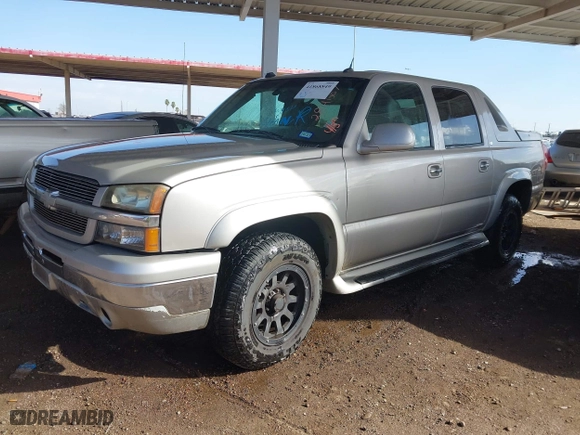 2005 Chevrolet Avalanche Z71 with VIN 3GNEK12Z35G284607, listed as a IAAI auction lot 41868849 with 213,834 mi miles. Bid and sale history available at carsss.com. Image 2.