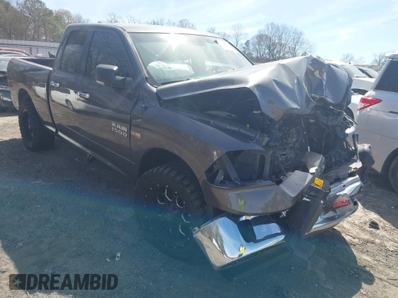 2015 Ram 1500 Big Horn z VIN 1C6RR7GT8FS549293, wystawiony jako IAAI lot #41833000 z przebiegiem Nie podano mil oraz . Historia ofert i sprzedaży dostępna na DreamBid. Obrazek 1.