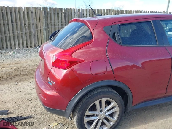 2012 Nissan Juke SV with VIN JN8AF5MV8CT123557, listed as a IAAI auction lot 41622261 with 130,220 mi miles. Bid and sale history available at carsss.com. Image 4.