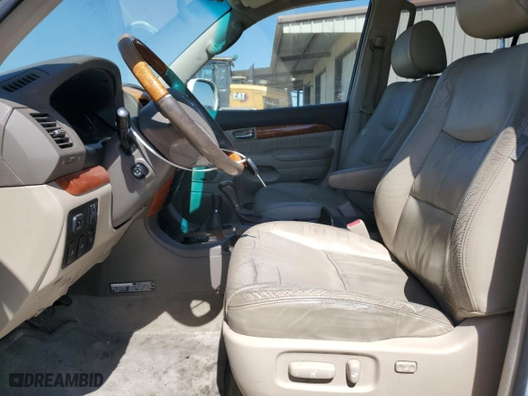 2005 Lexus GX 470 with VIN JTJBT20X250094573, listed as a Copart auction lot 48714955 with 210,436 mi miles and Clean Title. Bid and sale history available at carsss.com. Image 7.
