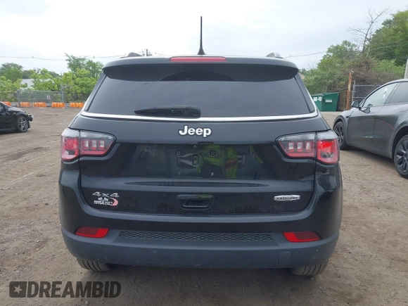 2018 Jeep Compass Latitude with VIN 3C4NJDBB2JT246030, listed as a IAAI auction lot 42362899 with 108,509 mi miles and . Bid and sale history available at DreamBid. Image 16.