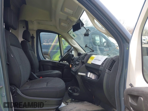 2019 Ram ProMaster Cargo with VIN 3C6URVJG9KE564263, listed as a IAAI auction lot 41929605 with Not Provided miles and . Bid and sale history available at carsss.com. Image 5.
