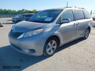 2013 Toyota Sienna LE AAS with VIN 5TDKK3DC6DS336733, listed as a IAAI auction lot 42065846 with 249,893 mi miles. Bid and sale history available at carsss.com. Image 21.