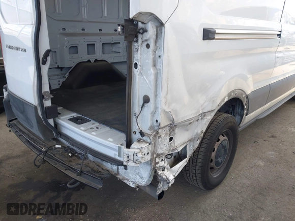 2021 Ford Transit Cargo с VIN 1FTBR1C84MKA37715, выставлен на аукционе IAAI как лот 41912160 с пробегом 185 240 миль миль и . История ставок и продаж доступна на DreamBid. Изображение 6.