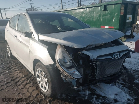 2014 Hyundai Accent GS with VIN KMHCT5AEXEU167098, listed as a IAAI auction lot 41552742 with 48,645 mi miles. Bid and sale history available at carsss.com. Image 6.