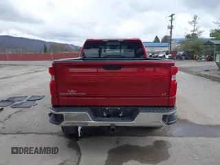 2021 Chevrolet Silverado 1500 LT with VIN 3GCUYDED8MG222154, listed as a IAAI auction lot 41923543 with 39,500 mi miles. Bid and sale history available at carsss.com. Image 15.