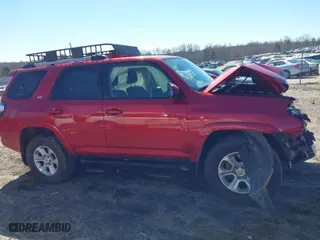 2021 Toyota 4Runner SR5 with VIN JTEEU5JR4M5231055, listed as a IAAI auction lot 41584951 with 95,389 mi miles. Bid and sale history available at carsss.com. Image 13.
