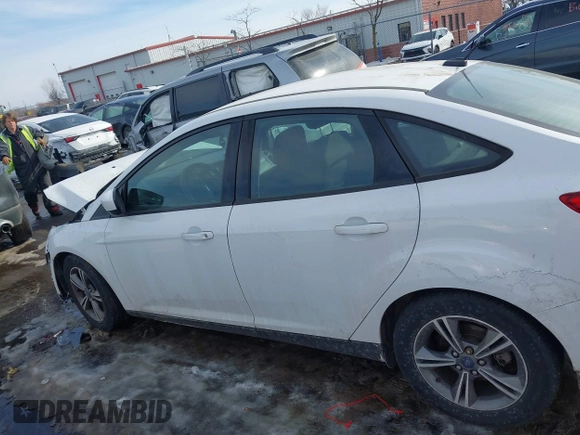 2018 Ford Focus SE with VIN 1FADP3FE0JL282325, listed as a IAAI auction lot 41635979 with 44,295 mi miles. Bid and sale history available at carsss.com. Image 14.