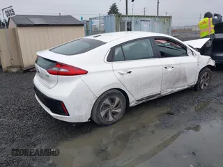 2017 Hyundai Ioniq SEL z VIN KMHC75LC2HU048174, wystawiony jako IAAI lot #41836913 z przebiegiem 69 293 mil mil oraz . Historia ofert i sprzedaży dostępna na DreamBid. Obrazek 4.