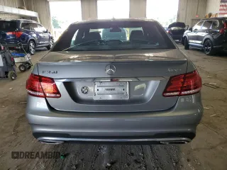 2014 Mercedes-Benz E 350 Luxury with VIN WDDHF8JB5EB059479, listed as a Copart auction lot 61972935 with 262,964 mi miles and Clean title. Bid and sale history available at DreamBid. Image 6.