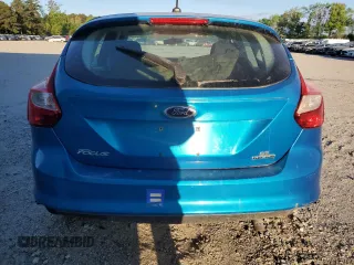 2013 Ford Focus SE with VIN 1FADP3K24DL370018, listed as a Copart auction lot 52604585 with 87,329 mi miles and Clean Title. Bid and sale history available at carsss.com. Image 6.