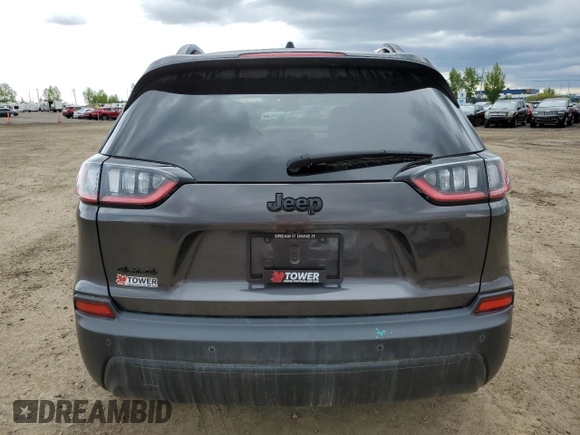 2023 Jeep Cherokee Altitude Lux z VIN 1C4PJMMB8PD103314, wystawiony jako Copart lot #58347995 z przebiegiem 66 317 mil mil oraz Szkoda całkowita • Salvage title. Historia ofert i sprzedaży dostępna na DreamBid. Obrazek 6.
