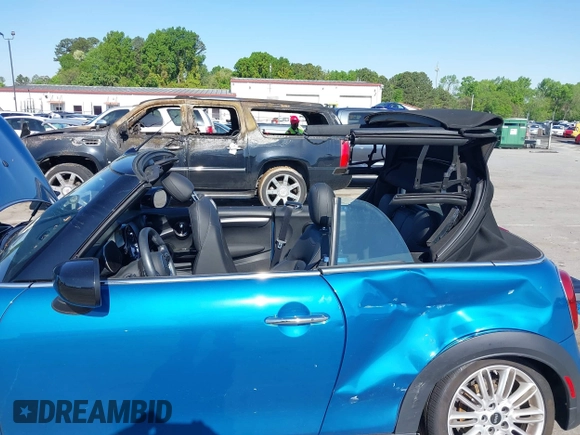 2024 MINI Convertible Cooper S with VIN WMW43DL00R3R86652, listed as a IAAI auction lot 41991333 with 7,417 mi miles and . Bid and sale history available at DreamBid. Image 17.