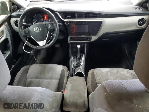 2019 Toyota Corolla L z VIN 5YFBURHE7KP939477, wystawiony jako Copart lot #50332525 z przebiegiem 182 189 mil mil oraz Szkoda całkowita • Salvage title. Historia ofert i sprzedaży dostępna na DreamBid. Obrazek 8.