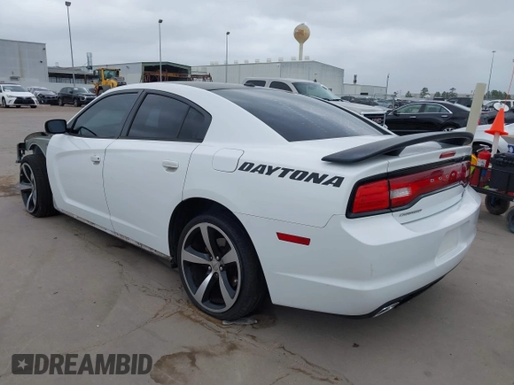 2013 Dodge Charger RT with VIN 2C3CDXCT8DH729644, listed as a IAAI auction lot 41932502 with 149,685 mi miles and . Bid and sale history available at carsss.com. Image 3.
