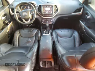 2018 Jeep Cherokee Limited z VIN 1C4PJLDB9JD568279, wystawiony jako Copart lot #42180295 z przebiegiem 97 400 mil mil oraz Szkoda całkowita • Salvage title. Historia ofert i sprzedaży dostępna na DreamBid. Obrazek 8.