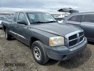 2007 Dodge Dakota ST z VIN 1D7HE22K87S241114, wystawiony jako Copart lot #53488205 z przebiegiem 151 265 mil mil oraz Szkoda całkowita • Salvage title. Historia ofert i sprzedaży dostępna na DreamBid. Obrazek 4.