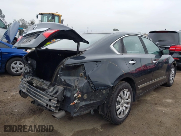 2016 Nissan Altima S with VIN 1N4AL3APXGN360615, listed as a IAAI auction lot 41866447 with 141,060 mi miles and . Bid and sale history available at DreamBid. Image 4.