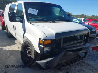 2010 Ford Econoline Cargo Commercial z VIN 1FTNE2EW7ADA32955, wystawiony jako IAAI lot #41456414 z przebiegiem 218 046 mil mil oraz . Historia ofert i sprzedaży dostępna na DreamBid. Obrazek 1.
