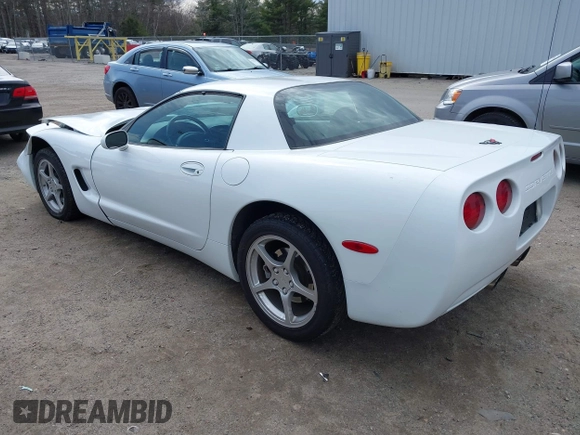 2000 Chevrolet Corvette with VIN 1G1YY12G7Y5115827, listed as a IAAI auction lot 41890391 with 38,815 mi miles. Bid and sale history available at carsss.com. Image 3.