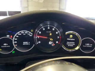 2017 Porsche Panamera with VIN WP0AA2A74HL103151, listed as a Copart auction lot 44960015 with 60,361 mi miles and Salvage title. Bid and sale history available at DreamBid. Image 9.