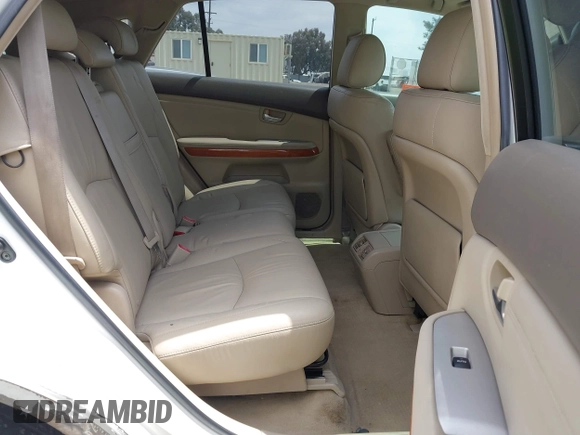 2008 Lexus RX 350 z VIN JTJGK31UX80013763, wystawiony jako IAAI lot #42121125 z przebiegiem 171 038 mil mil oraz . Historia ofert i sprzedaży dostępna na DreamBid. Obrazek 8.